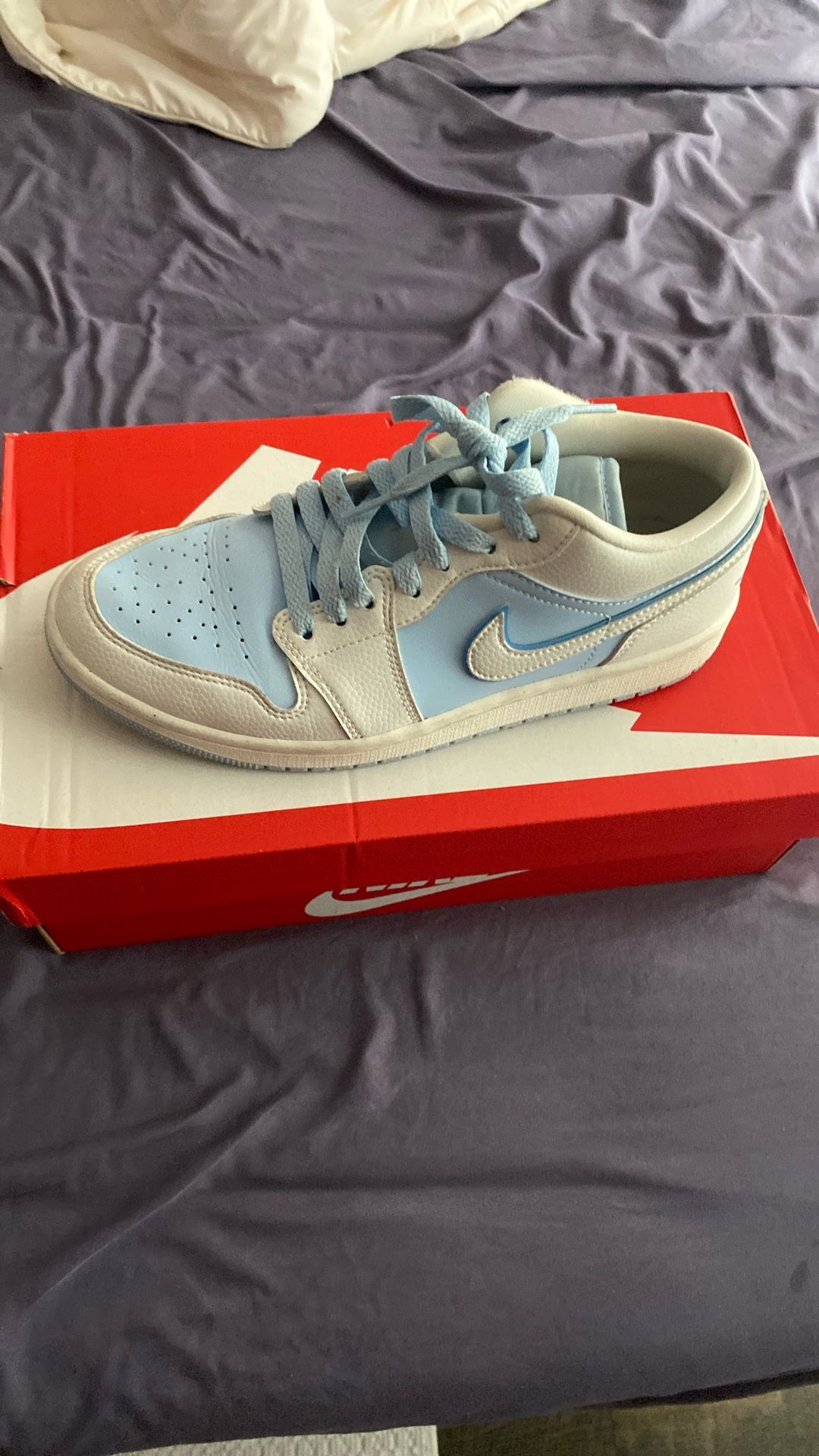 Nike Air jordan 1 Low SE reverse ice blue