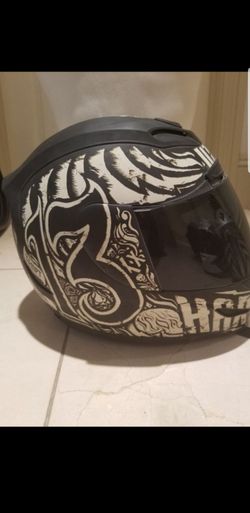 Icon airmada motorcycle helmet