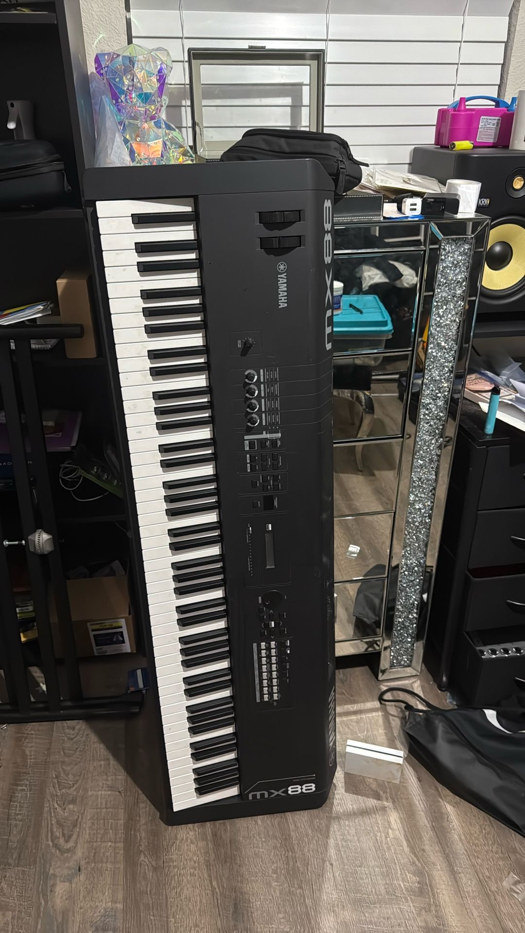Yamaha Mx88  Piano With Stand And Foot 