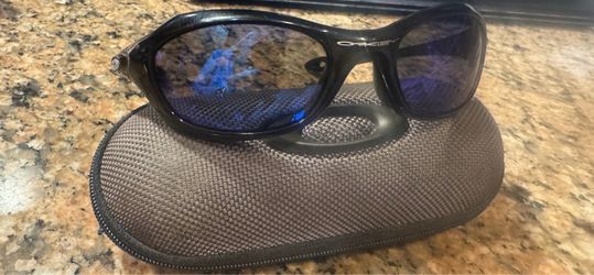 Vintage youth/junior Oakley Black Frame Straight Jacket sunglasses