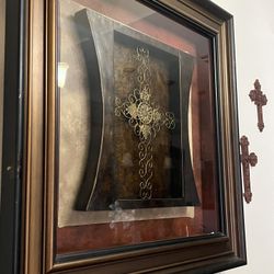Cross Picture Frame (Heavy)