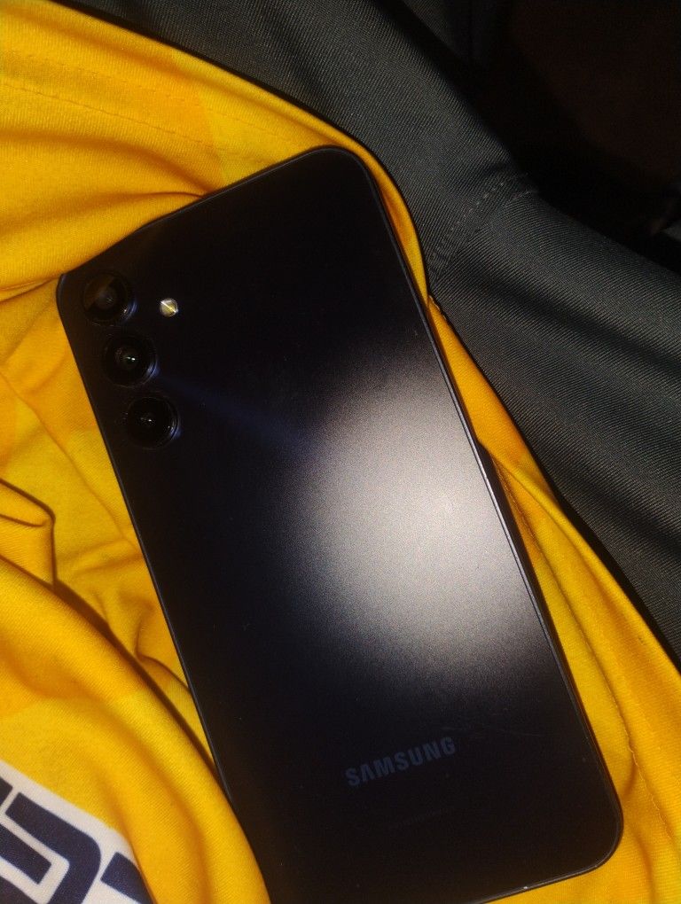 Samsung Galaxy A15 With SERVICE