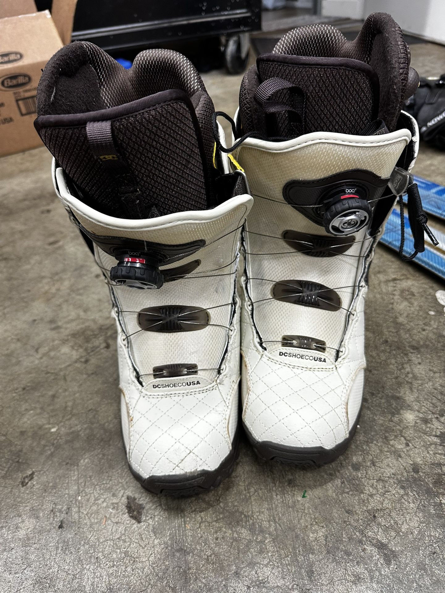 Women’s Size 9.5 DC Snowboard Boots