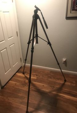Tripod camera stand nice