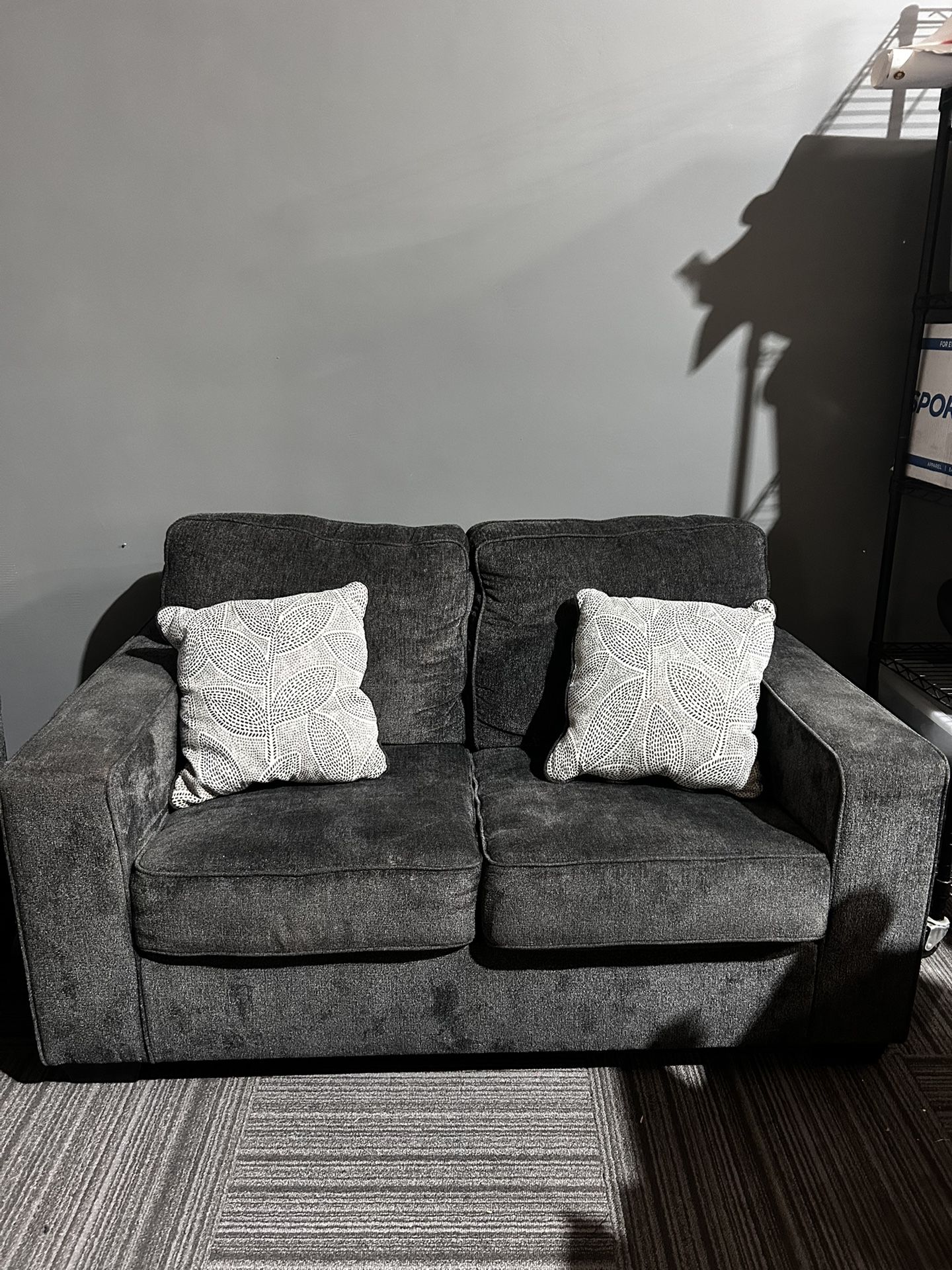 Set of 2 loveseats