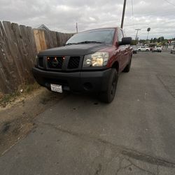 2004 Nissan Titan