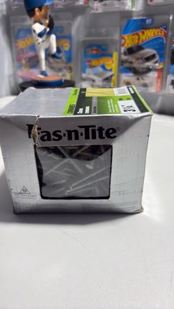 Fas-n-Tite 3-1/4 inch Nails Box