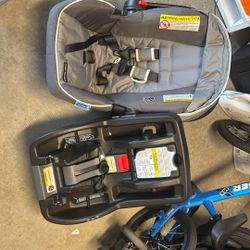 Graco Car seat Snugride