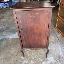 American Victorian music Record mahogany beautifully inlaid cabinet early 19th century hand carved hutch