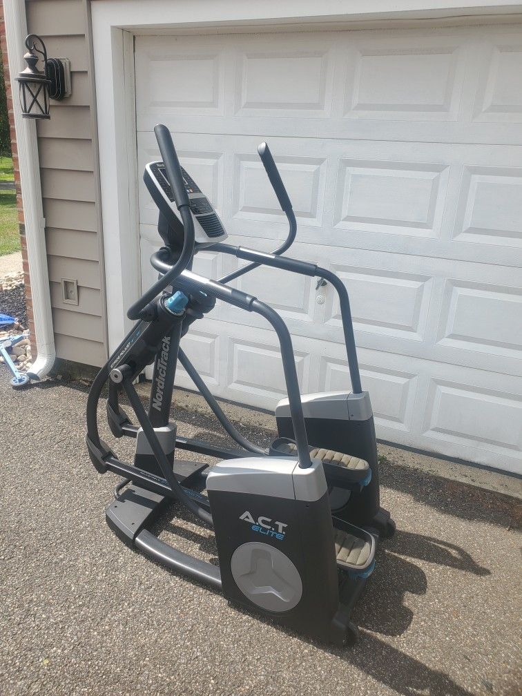 Elliptical Review Nordic Track Act Commercial Cross Trainer
