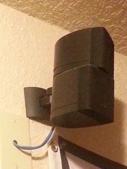 Bose 10 Speaker Surround Sound System w/ wall mounts
