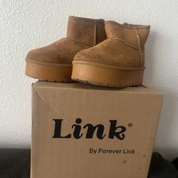 GIRLS MINI ANKLE PLATFORM BOOTS FAUX-FUR LINED COLOR TAN SIZE 10