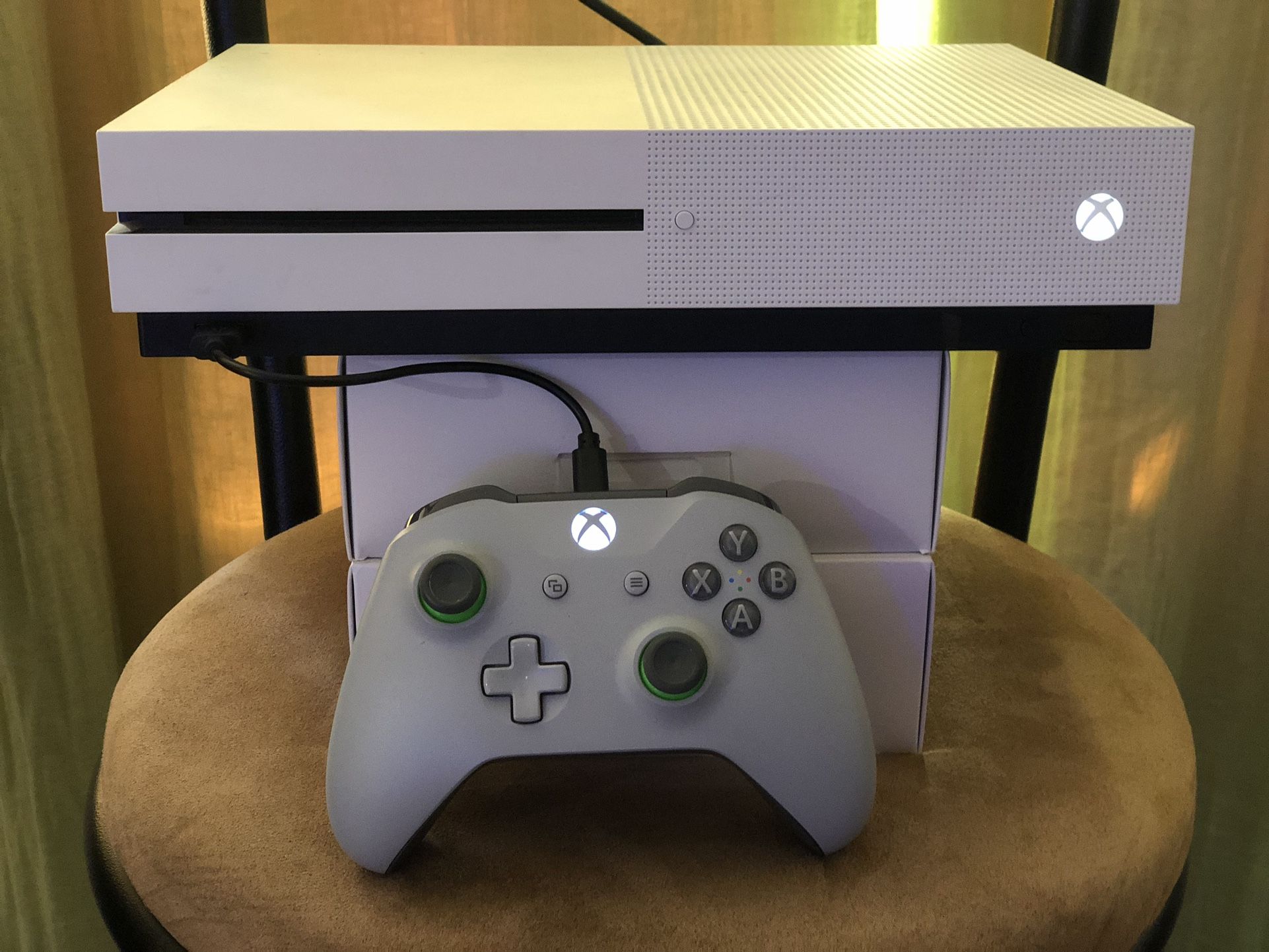 Xbox One S