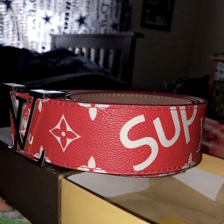 Red Supreme Louis Vuitton Belt for Sale in Fort Worth, TX - OfferUp