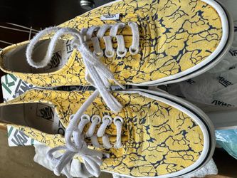 Kenzo x Vans - Men’s 7 / Women’s 8.5