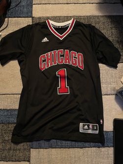 Derrick Rose Bulls Jersey
