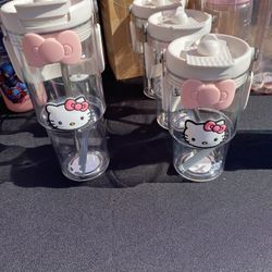 Hello Kitty Cups 