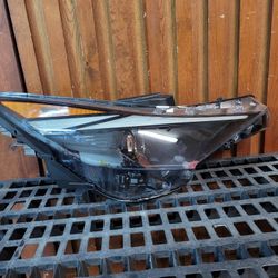 2021 - 23 - HYUNDAI ELANTRA - RIGHT- HEADLIGHT 