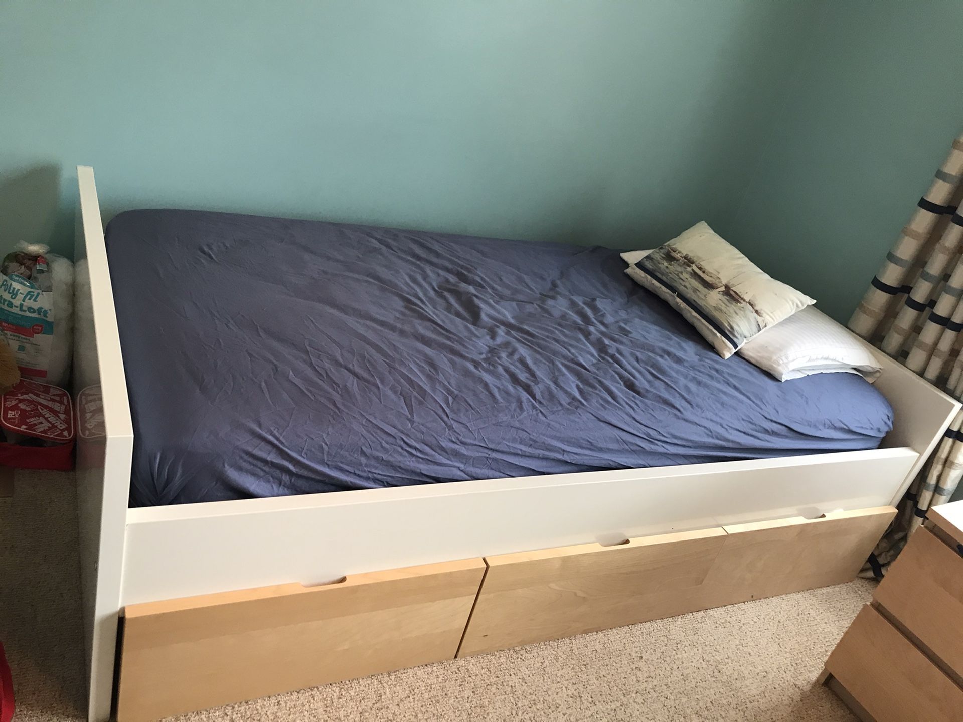 Twin Bed Needs to be Fixed and Assembled - For Free!