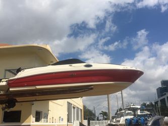 2008 Sea Ray 240 Sundeck w/ Mercruiser 5.0L