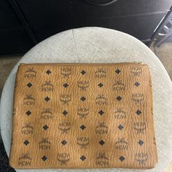 MCM Visetos Shoulder Bag In Brown