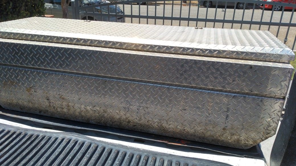 Tool Box Husky Home & Garden