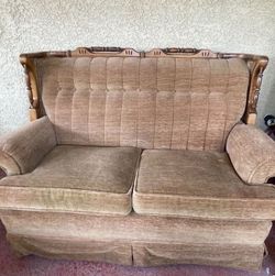 Vintage Traditional Loveseat – Solid Wood Trim