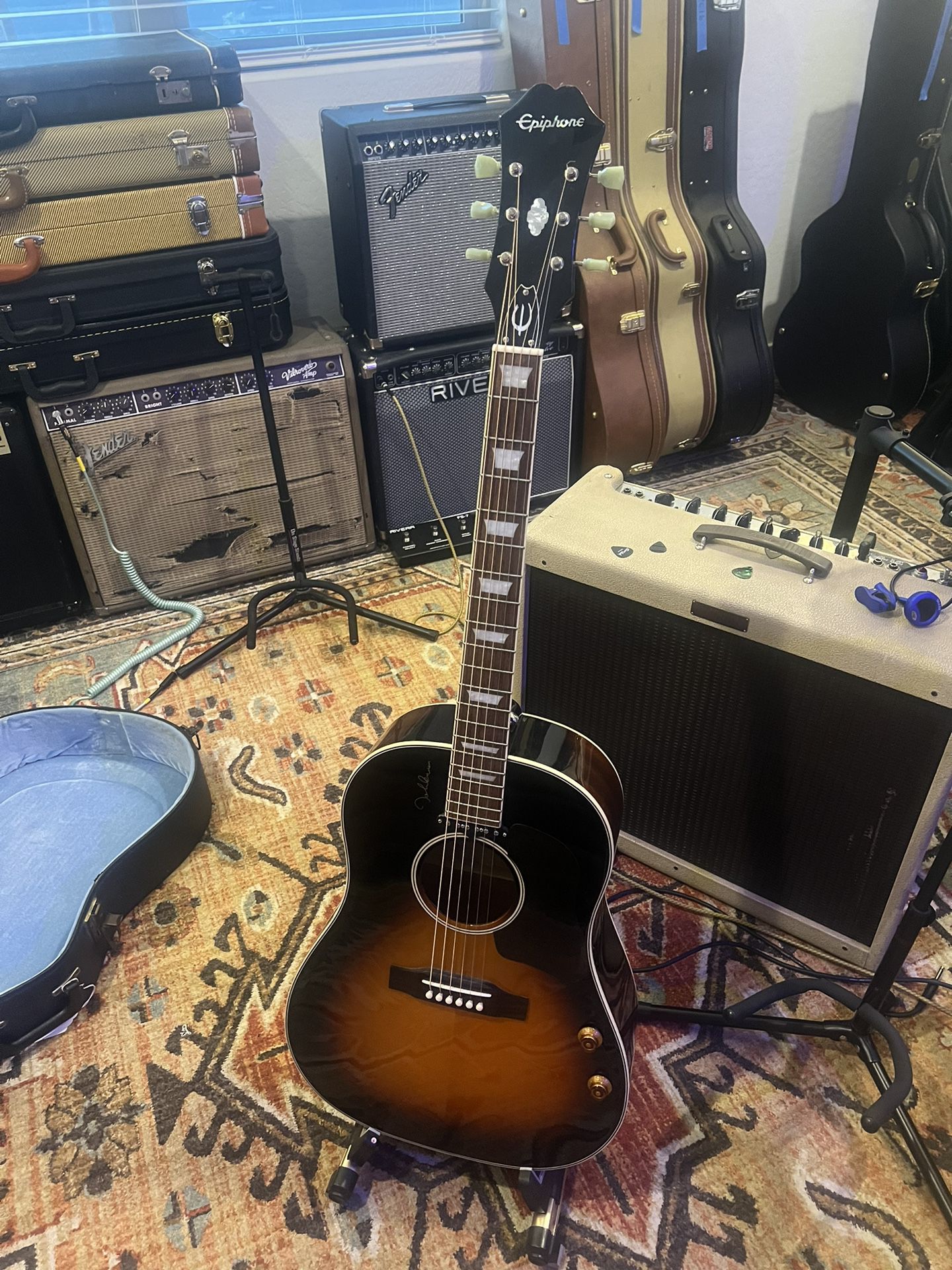 Epiphone John Lennon EJ160e Guitar