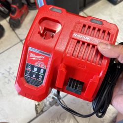 Milwaukee M18 M12 Rapid Charger 