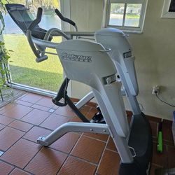 Octane Fitness Zero Runner Cardio Machine