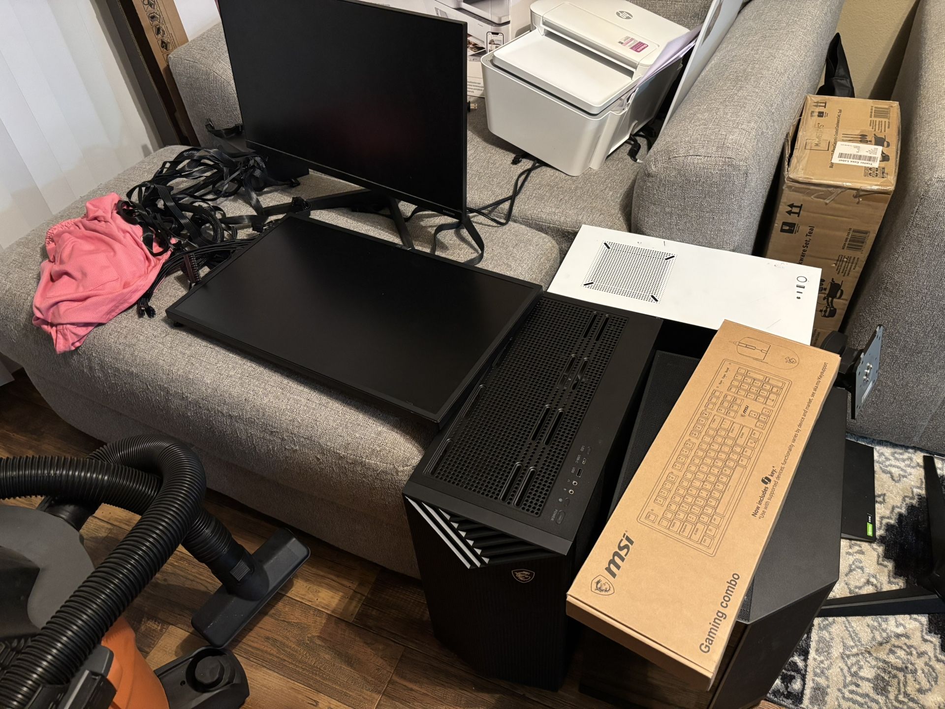 Read Description Gaming Pc Stuff Need Gone Asap Send Offer