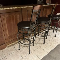 6 Bar Stools