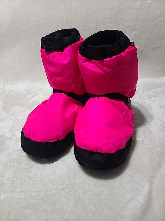 Kids Small Bloch x Linna and Max warm up dance slipper pink boot booties