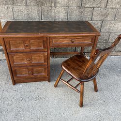 STANLEY 4 drawer desk w/chair 
