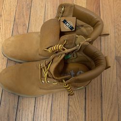 Stuasy timberland Size 11