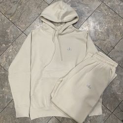 Alo Yoga Set Cream (Size Small)