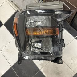 2023 Ford F-150 Passenger Headlight