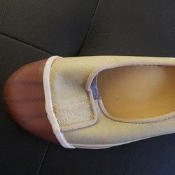 Sorel flat shoes