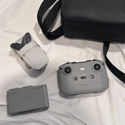 DJI Mini 2 Fly More Combo