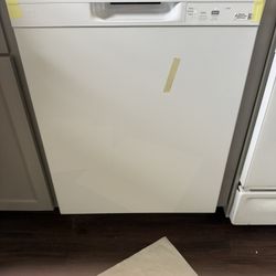 Dishwasher Brand New 