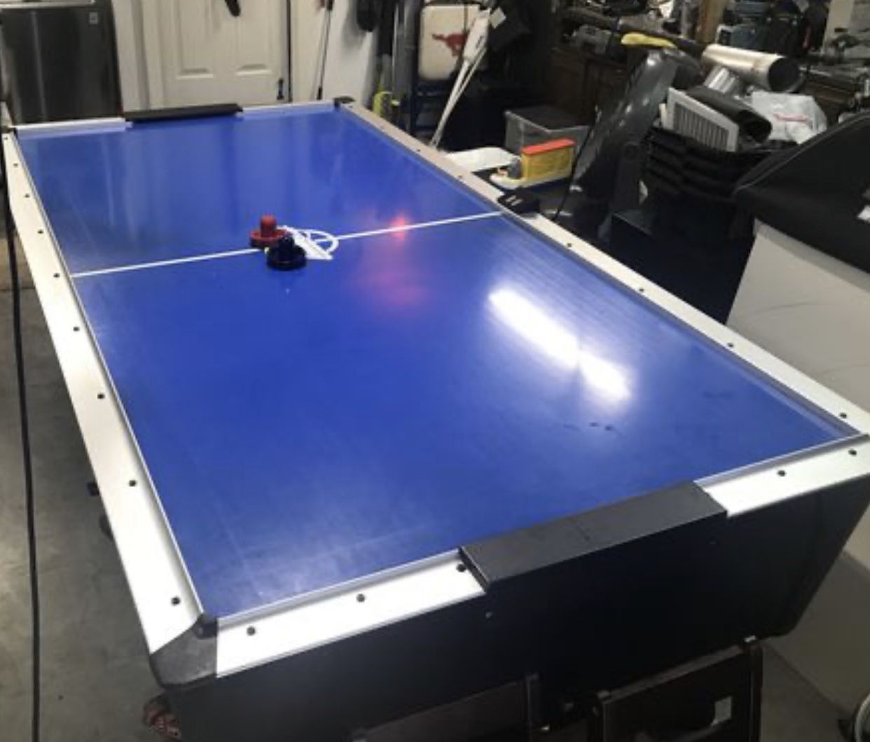 Dynamo 8’ Air Hockey Table