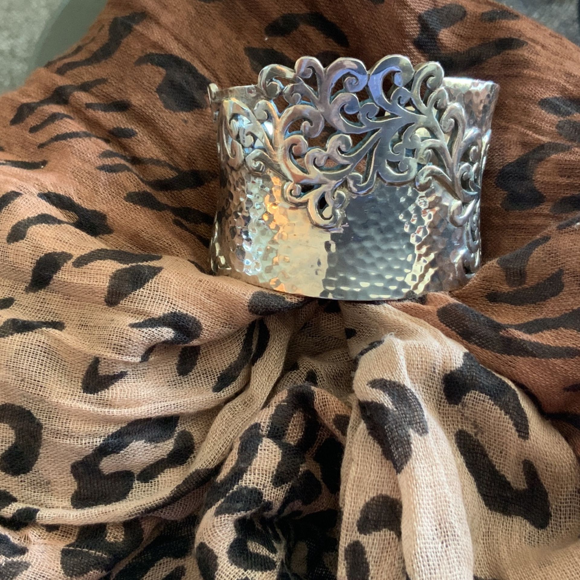 LOIS HILL VINTAGE STERLING SILVER CUFF BRACELET