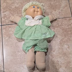 1978  Cabbage patch doll