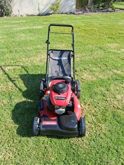 Lawnmower Troy-Bilt Self-Propelled Honda Engine
