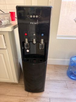 Water dispenser with Keurig coffee maker