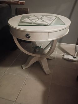 Round table