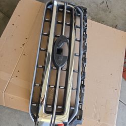 FORD F150 OEM GRILLE