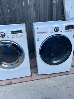 LG White washer and dryer