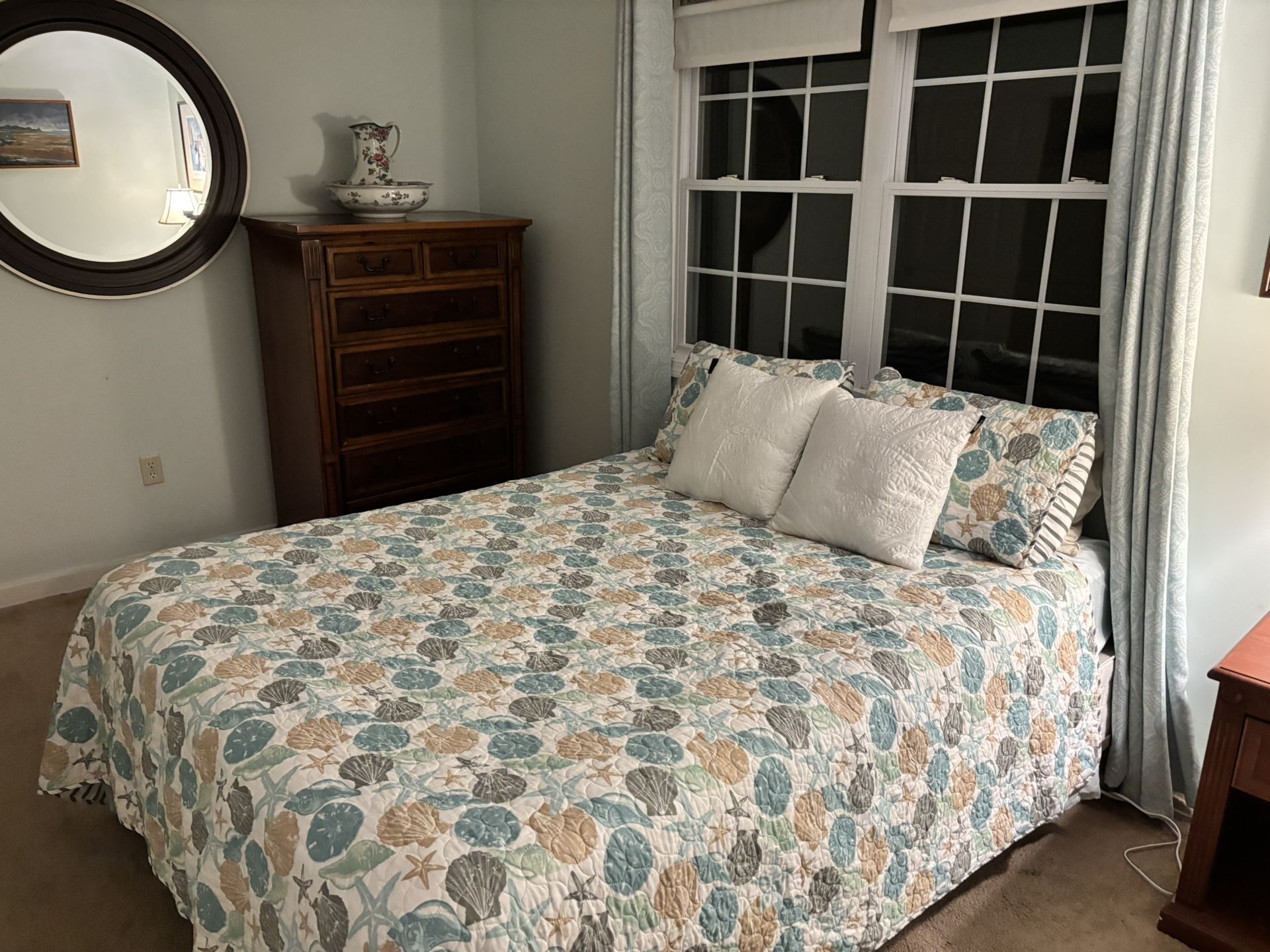 Free Queen Frame Mattress And Box Springs