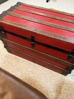 Red Trunk
